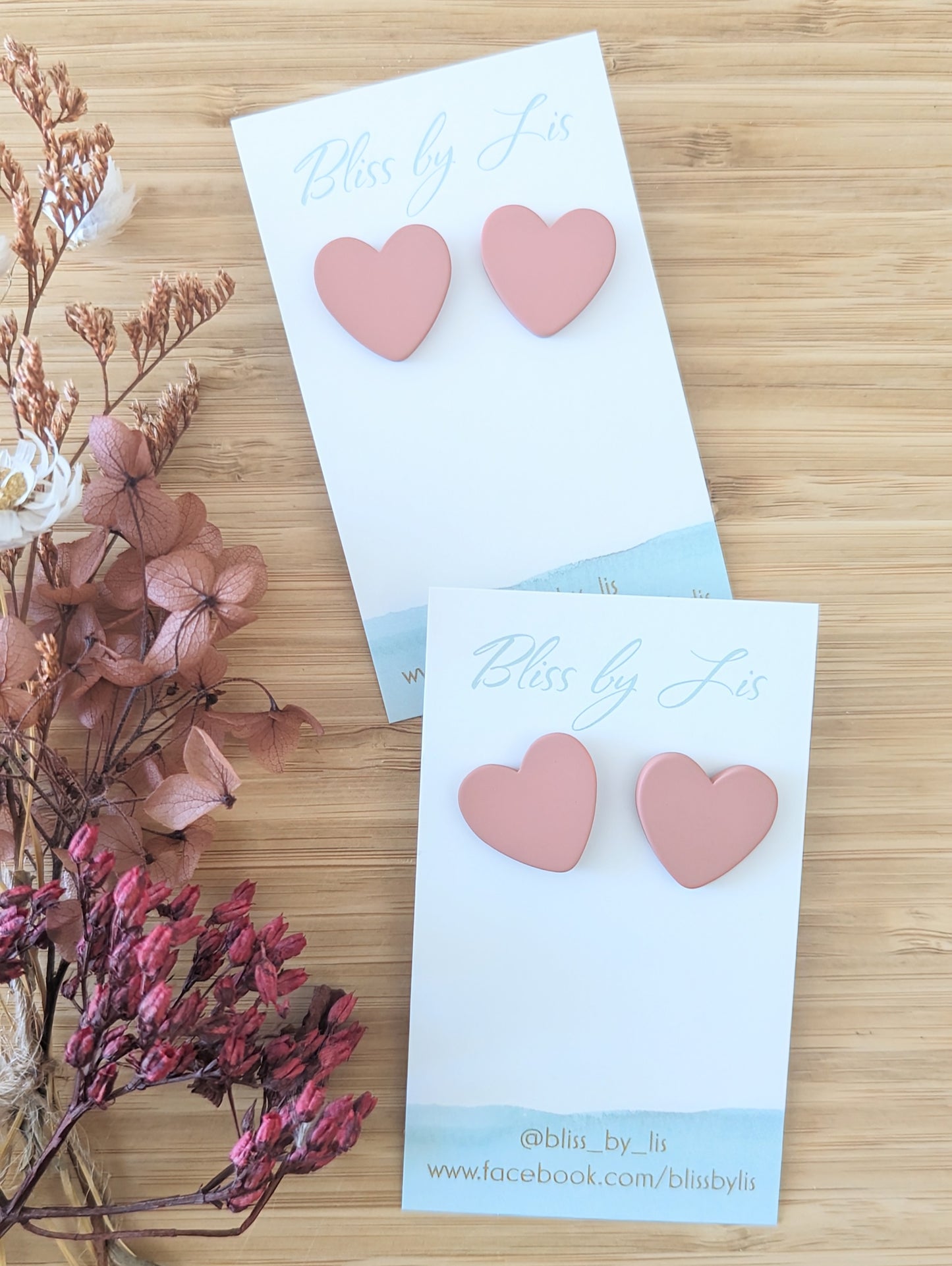 DUSTY PINK HEART STUDS